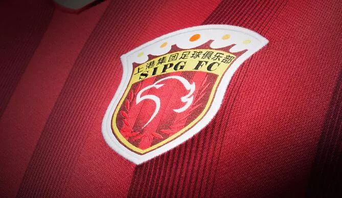 继姆巴佩之后，凯恩是本赛季第二位打入25球的五大联赛球员（凯恩成为本赛季五大联赛第二位打进25球的球员，仅次于姆巴佩）