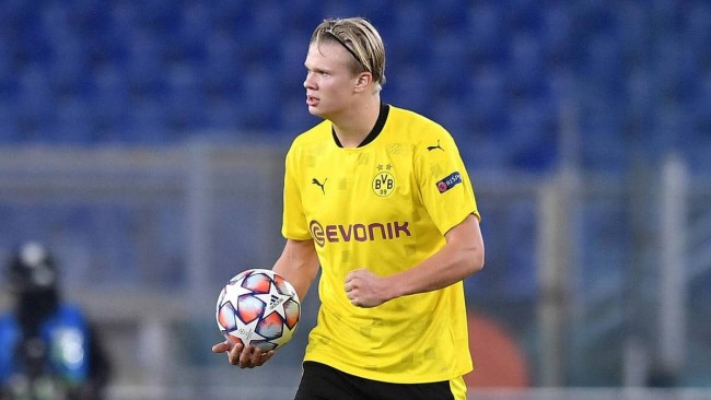 詹姆斯谈对阵独行侠：感受当然不一样，对面都是老队友和教练（詹姆斯谈迎战独行侠：心境不同，对面尽是昔日队友与教练）