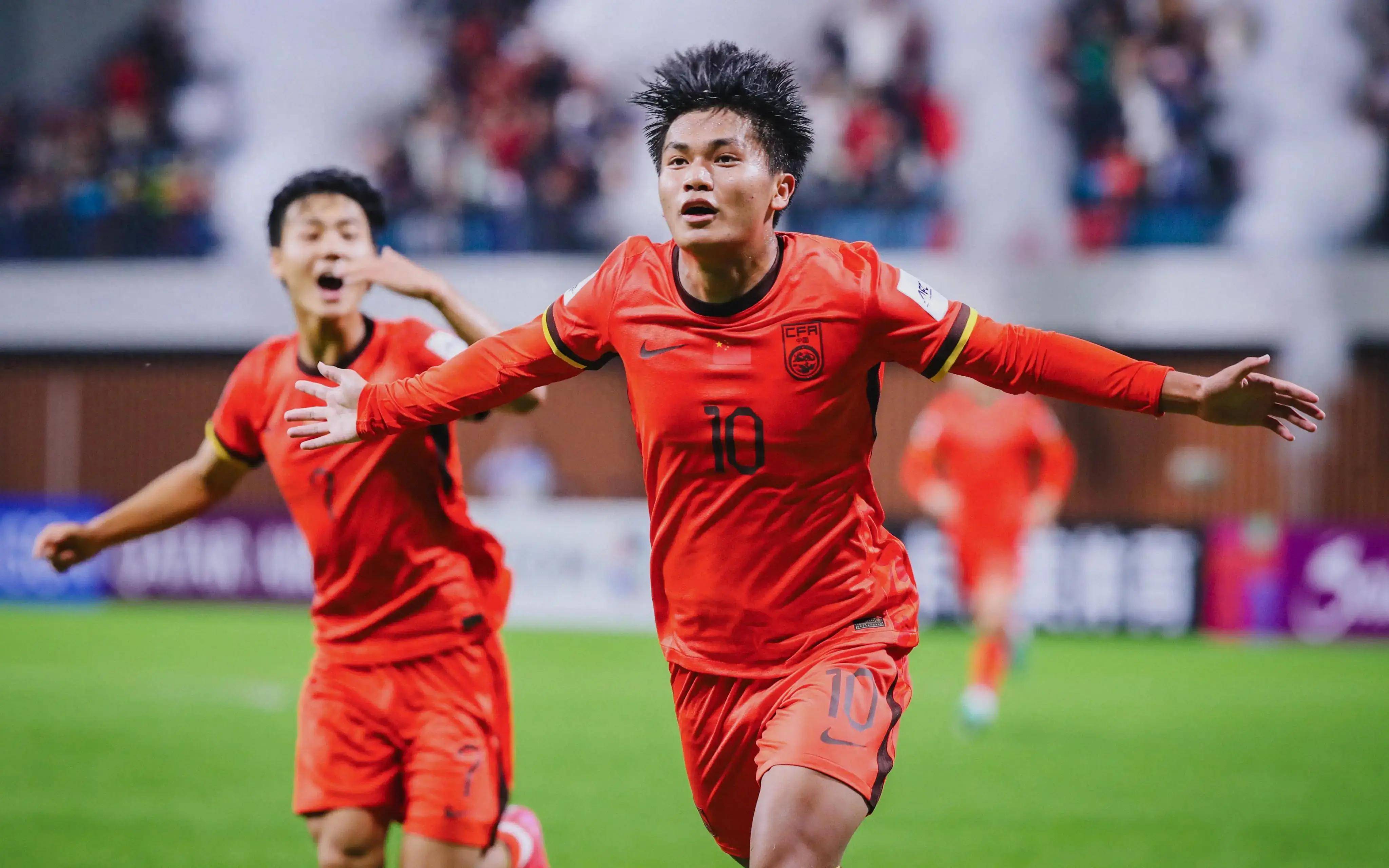 马卡：皇马坚持“主教练就是老大”原则，支持阿隆索所有决定（马卡：皇马奉行主帅说了算原则，全力支持阿隆索的所有决定）