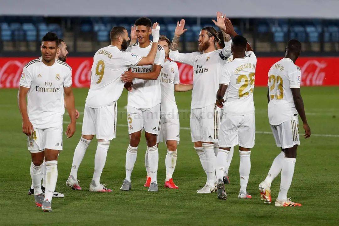 中国足球小将教练回忆四年前传控训练（中国足球小将主帅忆四年前的传控训练）