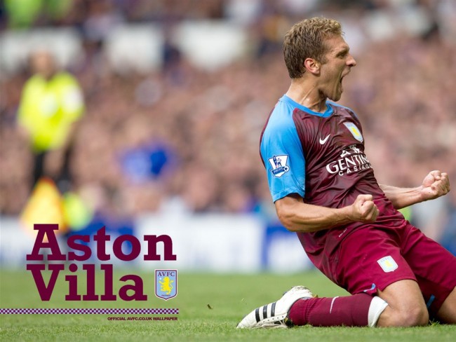 球队的内外结合非常立体（球队内外联动层次分明）