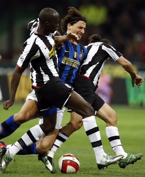 都灵vs科莫：杜万-萨帕塔、弗拉希奇首发，莫拉塔、尼科-帕斯出战（都灵PK科莫：杜万-萨帕塔、弗拉希奇打首发，莫拉塔携尼科-帕斯出战）