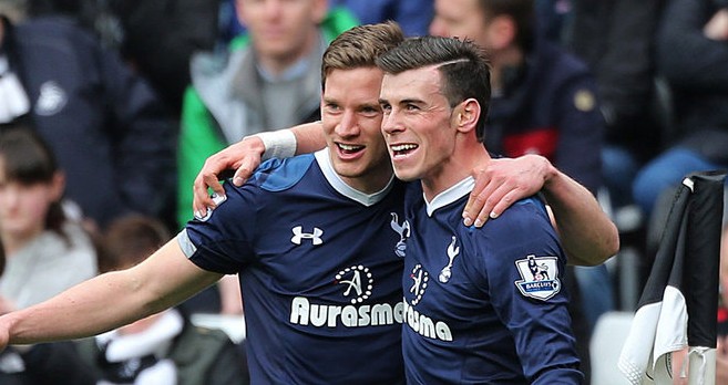 14轮不胜！佛罗伦萨客场1-3遭萨索洛逆转，沃尔帕托传射（佛罗伦萨苦吞14轮不胜，客场1-3被萨索洛翻盘，沃尔帕托一传一射立功）