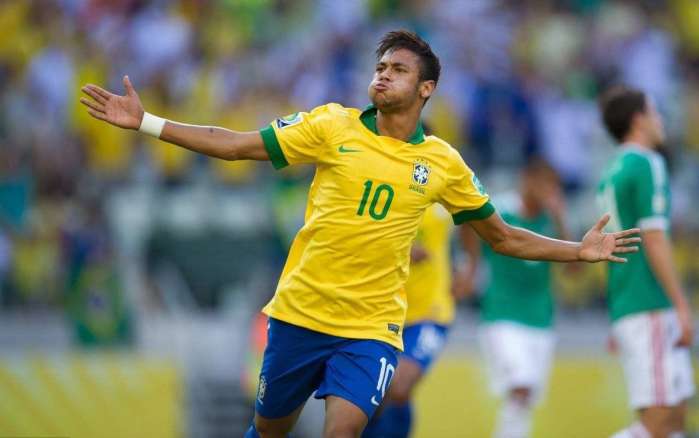 每体：巴萨考虑出售卡萨多并标价3000万欧，切尔西对他感兴趣（每体：巴萨拟以3000万欧出售卡萨多，切尔西有意引进）