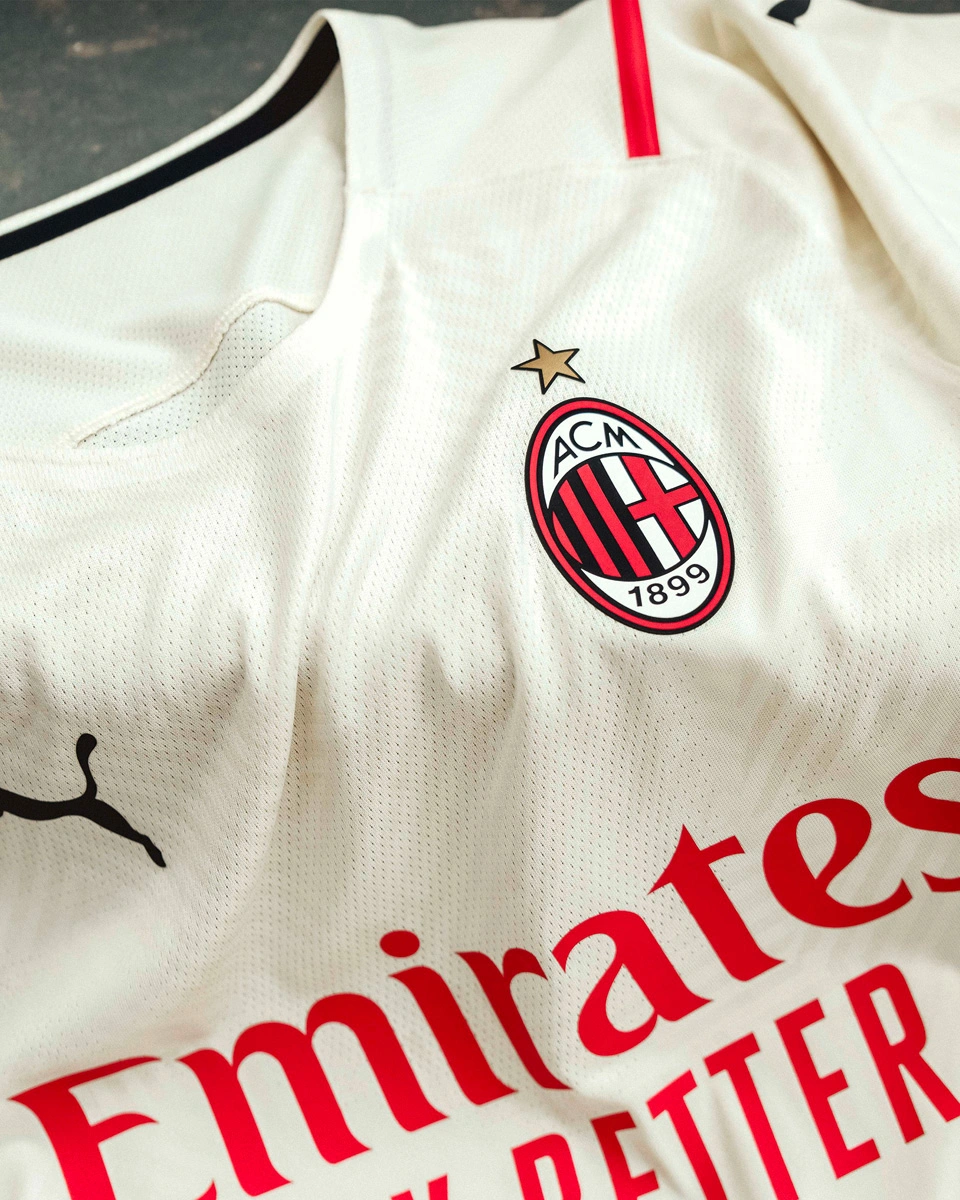 哈兰德：刚进国家队我不擅长应对压力，现在我是这方面的专家（哈兰德：初入国家队不擅承压，如今已是应对压力的专家）